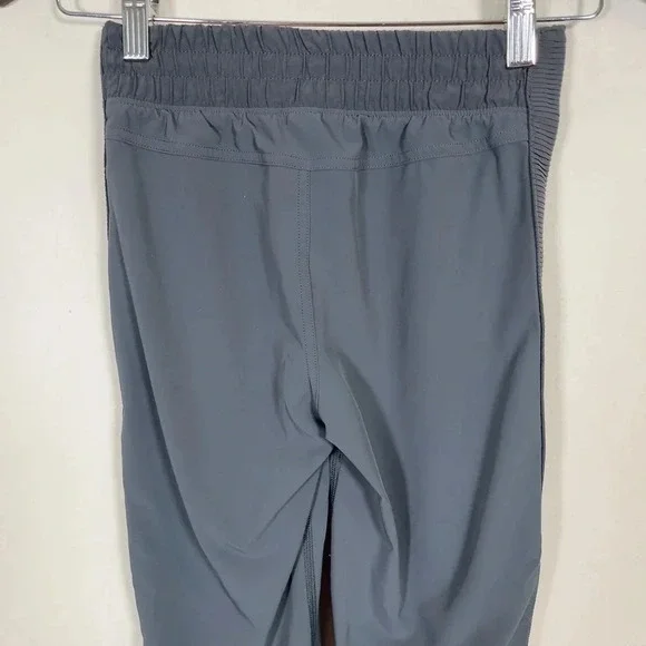 Ivivva Crop  Pant - Picture 5 of 7